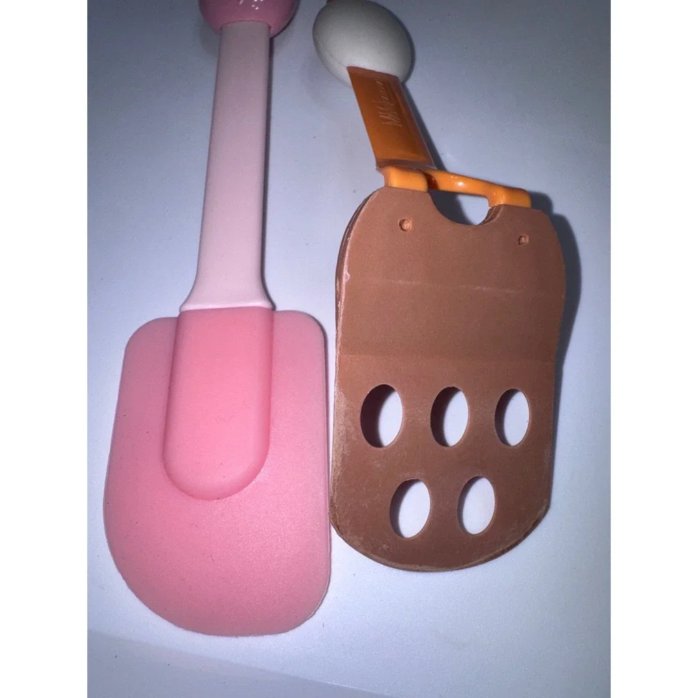 Joie MSC Kitchen Utensil Set Pig Silicone Spatula and Egg Slotted Turner 2pc